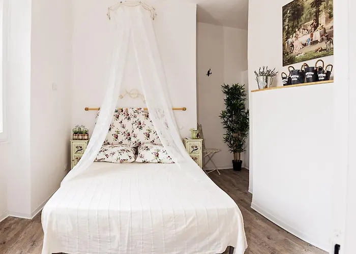 Konukevi Parco Di Nerone