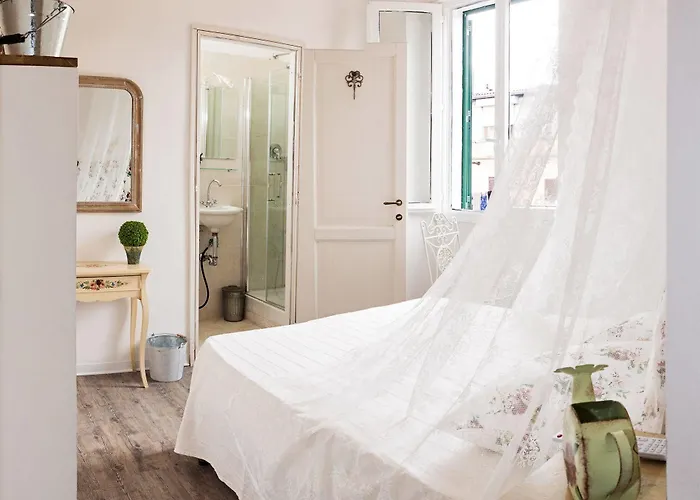 Konukevi Parco Di Nerone 2*