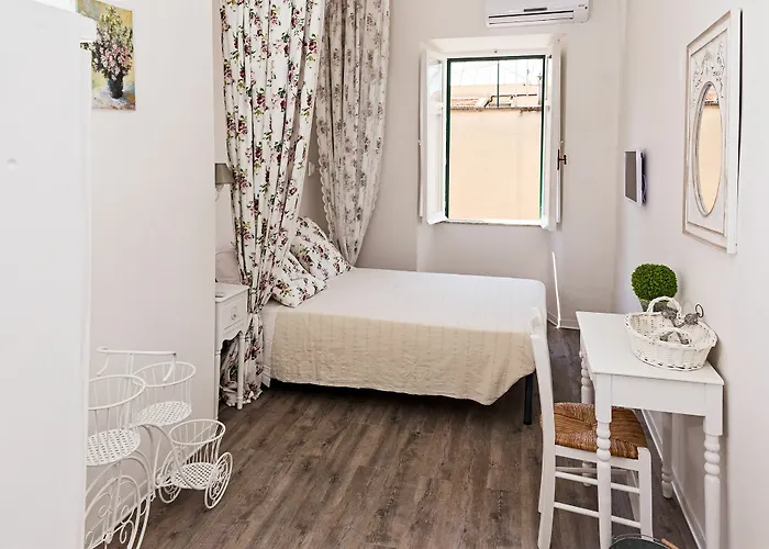 Parco Di Nerone Konukevi