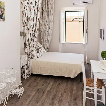 Parco Di Nerone 招待所